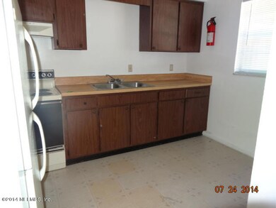 4570 Park St unit 3, Jacksonville, FL 32205 - photo 2