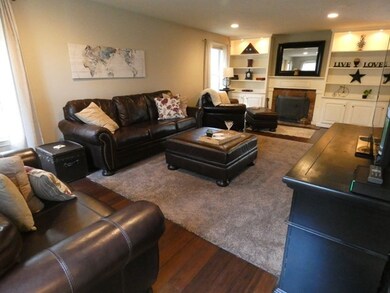 266 Valley St, Pembroke, MA 02359 - photo 2