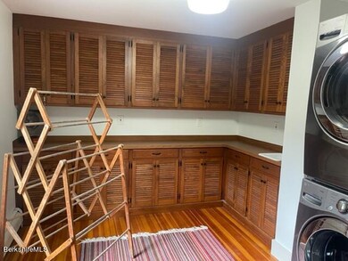 Laundry room cabinets