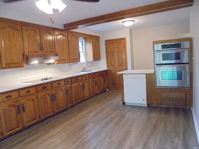 2704 S Macedonia Ave, Muncie, IN 47302 - photo 2