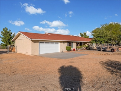 3996 Yucca Terrace Dr, Phelan, CA 92371 - photo 5