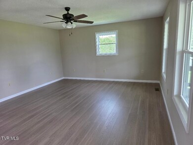weems liv room