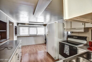 KITCHEN 5