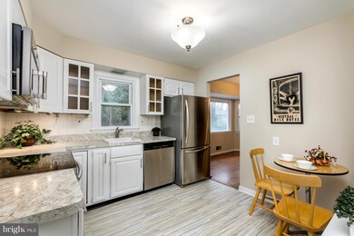 5910 Parkway Dr, Laurel, MD 20707 - photo 3