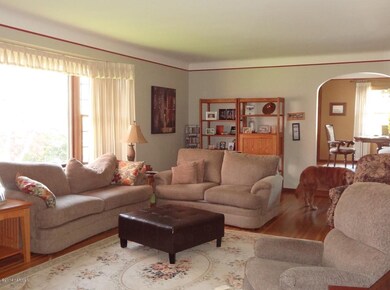 Spacious Living Room