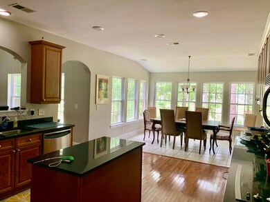 Kitchen/Breakfast area
