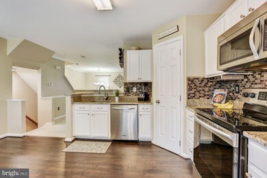 4128 Brown Bark Cir, Randallstown, MD 21133 - photo 5