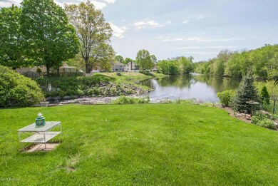 18 Upland St E, Greenwich, CT 06831 - photo 2