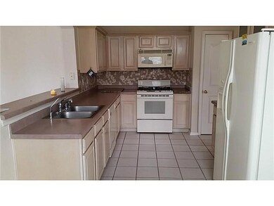 Kitchen. Clean & well cared for spacious