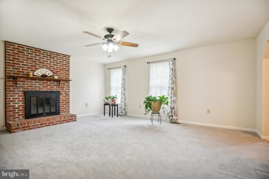 8690 Lowell Rd, Pomfret, MD 20675 - photo 7