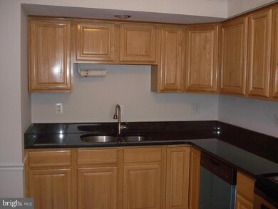8252 Vernon St, Manassas, VA 20109 - photo 6
