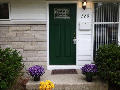 229 Gilbert St, Beech Grove, IN 46107 - photo 2