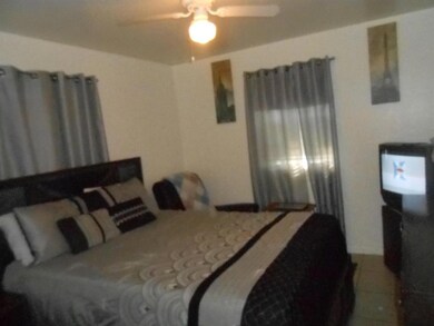 809 30th Ct, West Palm Beach, FL 33407 - photo 4