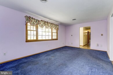 21 Castle Dr, Pennsville, NJ 08070 - photo 5