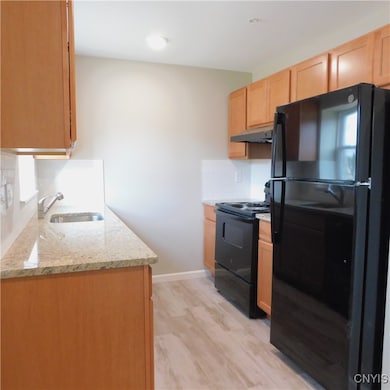 413 S Main St, Syracuse, NY 13212 - photo 2