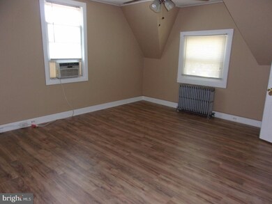 100 Broad St, Hightstown, NJ 08520 - photo 3