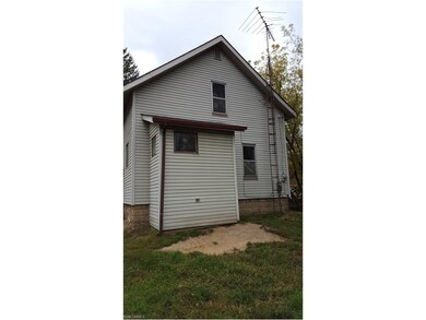 6162 Hoover St Ravenna OH 44266 with detached gara