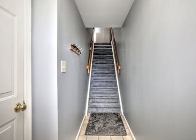 2838 Whitney Ave unit 2, Hamden, CT 06518 - photo 3