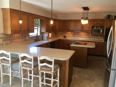 eat in kitchen