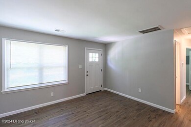 168 Walnut St, Lebanon Junction, KY 40150 - photo 3