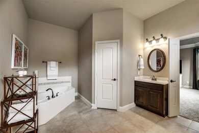 7612 Quartering Dr, North Richland Hills, TX 76182 - photo 7