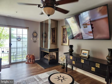 5201 Riverfront Dr unit 5200A, Palmyra, NJ 08065 - photo 7