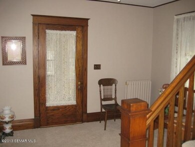 foyer (640x480)