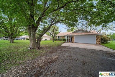 813 W 3rd St, Eddy, TX 76524 - photo 4