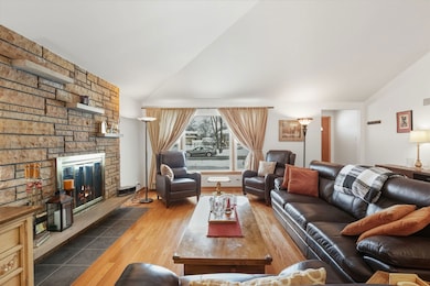 10551 Essex St, Westchester, IL 60154 - photo 2