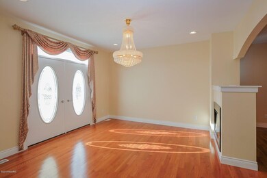 7434 Breezy Meadow Ct unit 20, Kalamazoo, MI 49009 - photo 3