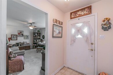 216 Bedford Ct E, Bedford, TX 76022 - photo 5