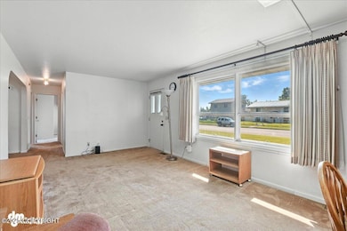 275 Hoyt St, Anchorage, AK 99508 - photo 5