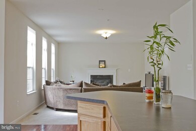 1911 Orchard Hill Dr, Fort Washington, MD 20744 - photo 3