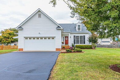 This property has a very homey curbside appeal!