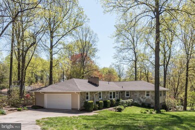 6104 Oak Hill Dr, Sykesville, MD 21784 - photo 2