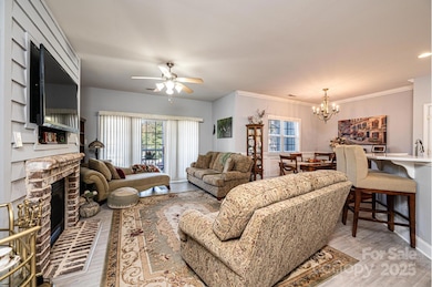 1364 21st Ave NE unit 1364, Hickory, NC 28601 - photo 4