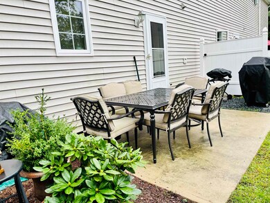 9 Tamarack Dr, Dover, NH 03820 - photo 2