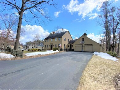 91 Ledgewood Rd, Claremont, NH 03743 - photo 2