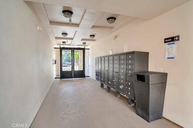 4724 Kester Ave unit 410, Sherman Oaks, CA 91403 - photo 2