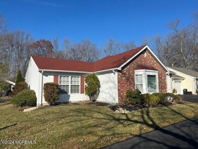 73 Farnworth Close unit 1000, Freehold, NJ 07728 - photo 2