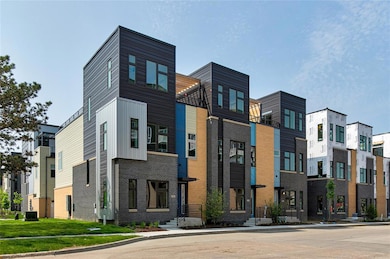 225 Maple St, Des Moines, IA 50309 - photo 2