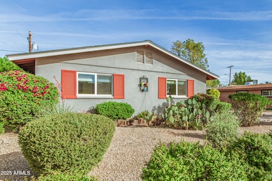 6912 E Monterey Way, Scottsdale, AZ 85251 - photo 4