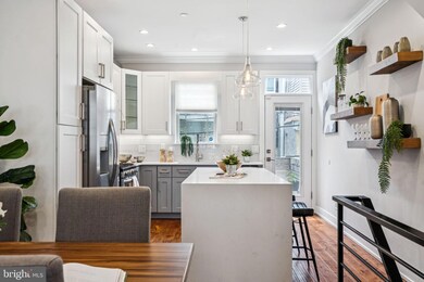 2040 Manton St, Philadelphia, PA 19146 - photo 5