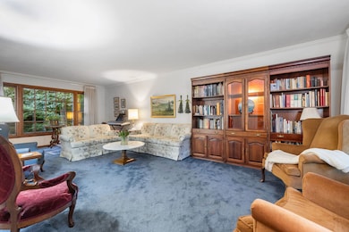 2S501 Seneca Dr, Wheaton, IL 60189 - photo 4