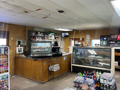 325 N 5th St, Okemah, OK 74859 - photo 7