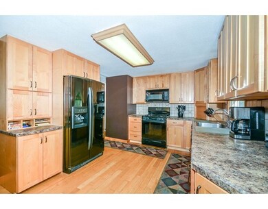 85 Totman Rd, Lowell, MA 01854 - photo 6