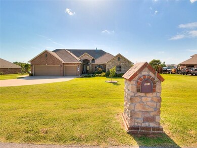 9601 Fendrych Dr, Oklahoma City, OK 73165 - photo 2