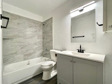 14222 Roundstone Ln, Houston, TX 77015 - photo 5