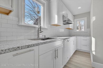 302 Essex Kitchen1