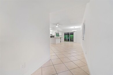 1440 Argyle Dr unit B, Fort Lauderdale, FL 33312 - photo 4